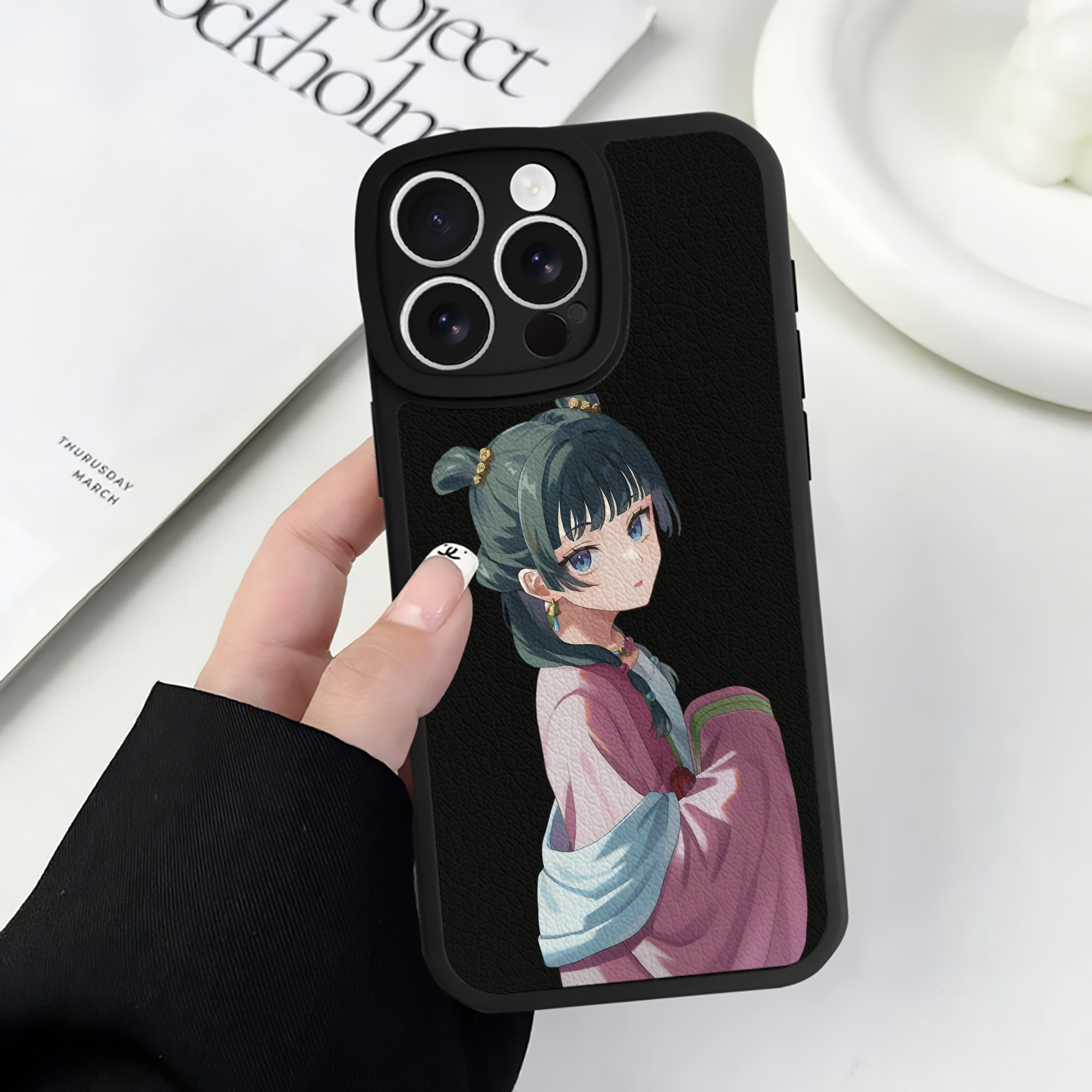 （画像用） 薬屋のひとりごと The Apothecary Diaries 【iPhone 16シリーズ対応】シリコンスマホケース（レザー調） 材質：シリコン